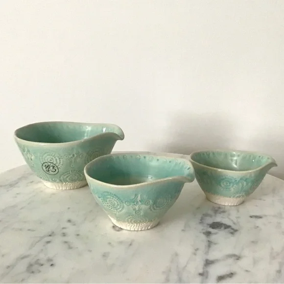Anthropologie Handmade Glazed Stoneware Measuring Cups Bowls New In Box - Picture 6 of 11